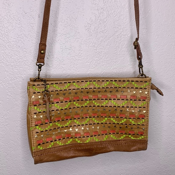 The SAK tan leather embroidered crossbody purse handbag - Picture 1 of 6